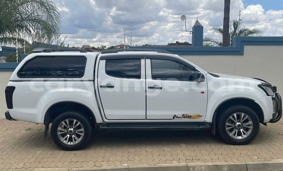 Acheter Occasion Voiture Isuzu D–MAX Blanc à Grootfontein, Namibie Acheter Occasion Voiture Isuzu D–MAX Blanc à Grootfontein, Namibie