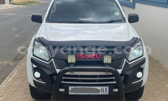 Acheter Occasion Voiture Isuzu D–MAX Blanc à Grootfontein, Namibie Acheter Occasion Voiture Isuzu D–MAX Blanc à Grootfontein, Namibie
