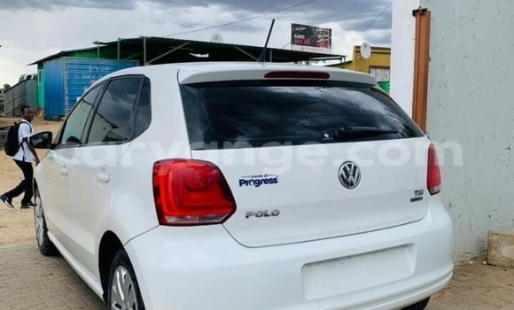 Buy Used Volkswagen Polo White Car in Grootfontein in Namibia Buy Used Volkswagen Polo White Car in Grootfontein in Namibia