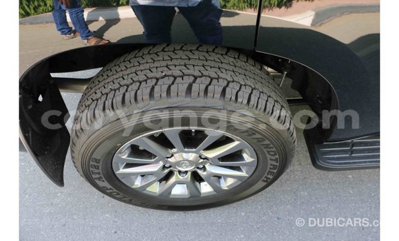 Acheter Import Voiture Toyota Prado Blanc à Import - Dubai, Namibie Acheter Import Voiture Toyota Prado Blanc à Import - Dubai, Namibie