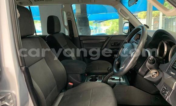 Acheter Occasion Voiture Mitsubishi Pajero Gris à Windhoek, Namibie Acheter Occasion Voiture Mitsubishi Pajero Gris à Windhoek, Namibie