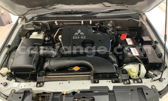 Acheter Occasion Voiture Mitsubishi Pajero Gris à Windhoek, Namibie Acheter Occasion Voiture Mitsubishi Pajero Gris à Windhoek, Namibie