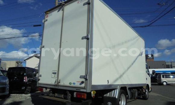 Buy Used Toyota Dyna White Car in Windhoek in Namibia Buy Used Toyota Dyna White Car in Windhoek in Namibia