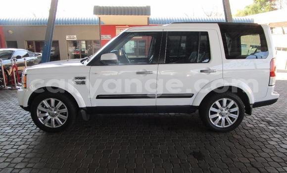 Buy Used Land Rover Discovery White Car in Windhoek in Namibia Buy Used Land Rover Discovery White Car in Windhoek in Namibia