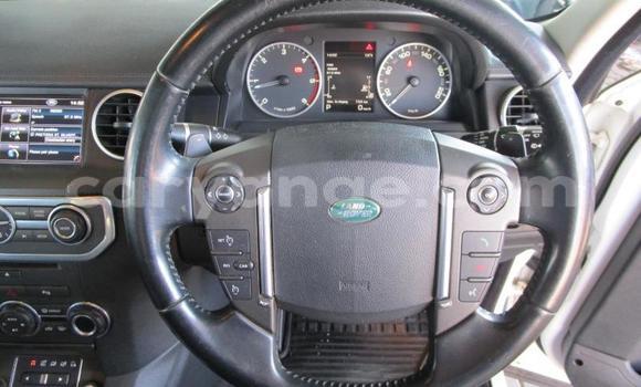 Buy Used Land Rover Discovery White Car in Windhoek in Namibia Buy Used Land Rover Discovery White Car in Windhoek in Namibia
