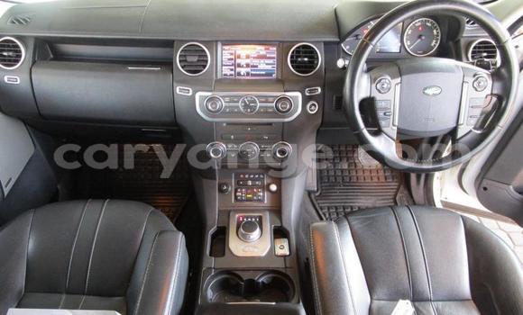 Buy Used Land Rover Discovery White Car in Windhoek in Namibia Buy Used Land Rover Discovery White Car in Windhoek in Namibia