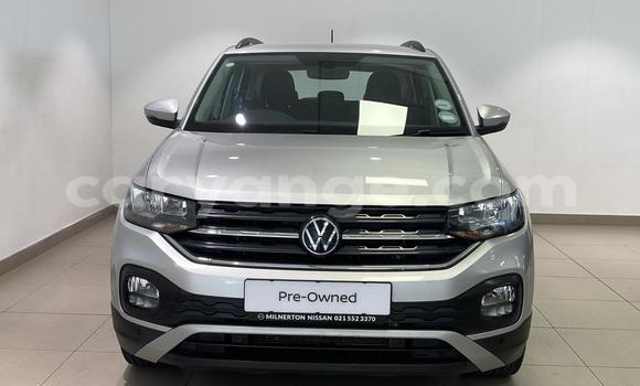 Acheter Occasion Voiture Volkswagen T-Roc Gris à Aranos, Hardap Acheter Occasion Voiture Volkswagen T-Roc Gris à Aranos, Hardap