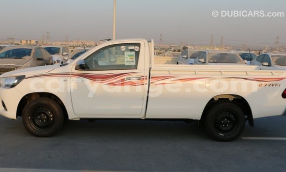 Acheter Import Voiture Toyota Hilux Blanc à Import - Dubai, Namibie Acheter Import Voiture Toyota Hilux Blanc à Import - Dubai, Namibie