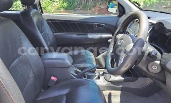 Acheter Occasion Voiture Toyota Hilux Blanc à Gobabis, Omaheke Acheter Occasion Voiture Toyota Hilux Blanc à Gobabis, Omaheke