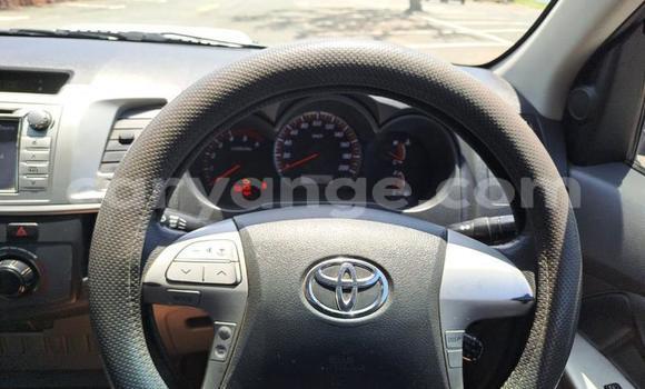 Acheter Occasion Voiture Toyota Hilux Blanc à Gobabis, Omaheke Acheter Occasion Voiture Toyota Hilux Blanc à Gobabis, Omaheke