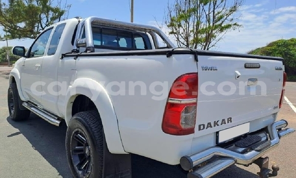 Acheter Occasion Voiture Toyota Hilux Blanc à Gobabis, Omaheke Acheter Occasion Voiture Toyota Hilux Blanc à Gobabis, Omaheke