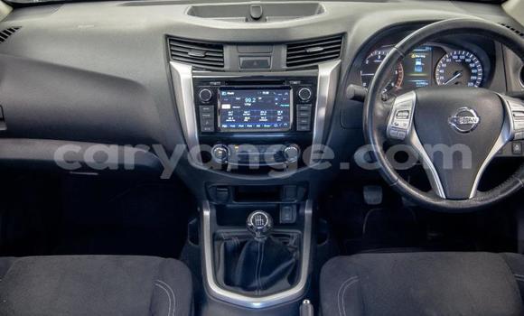 Acheter Occasion Voiture Nissan Navara Blanc à Gobabis, Omaheke Acheter Occasion Voiture Nissan Navara Blanc à Gobabis, Omaheke