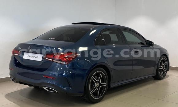 Acheter Occasion Voiture Mercedes-Benz C–Class Bleu à Windhoek, Namibie Acheter Occasion Voiture Mercedes-Benz C–Class Bleu à Windhoek, Namibie