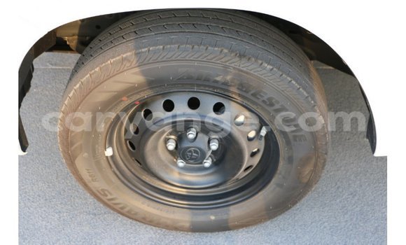 Acheter Import Voiture Toyota Hilux Blanc à Import - Dubai, Namibie Acheter Import Voiture Toyota Hilux Blanc à Import - Dubai, Namibie