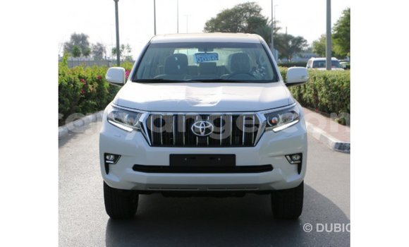Acheter Import Voiture Toyota Prado Blanc à Import - Dubai, Namibie Acheter Import Voiture Toyota Prado Blanc à Import - Dubai, Namibie