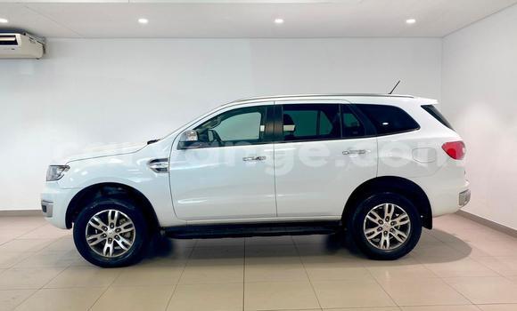 Acheter Occasion Voiture Ford Everest Blanc à Windhoek, Namibie Acheter Occasion Voiture Ford Everest Blanc à Windhoek, Namibie