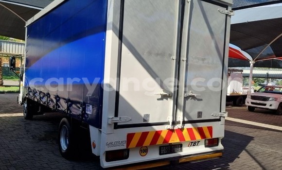 Buy Used Hino 300 Series White Truck in Windhoek in Namibia Buy Used Hino 300 Series White Truck in Windhoek in Namibia