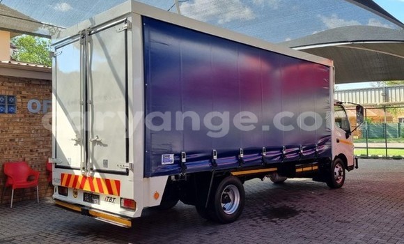 Buy Used Hino 300 Series White Truck in Windhoek in Namibia Buy Used Hino 300 Series White Truck in Windhoek in Namibia