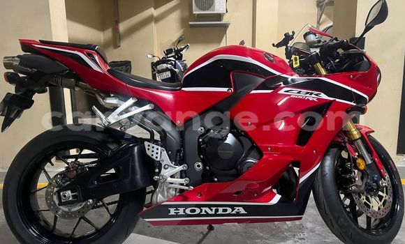 Buy Used Honda CBR Red Bike in Windhoek in Namibia
