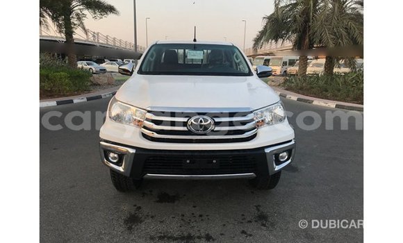 Acheter Import Voiture Toyota Hilux Blanc à Import - Dubai, Namibie Acheter Import Voiture Toyota Hilux Blanc à Import - Dubai, Namibie