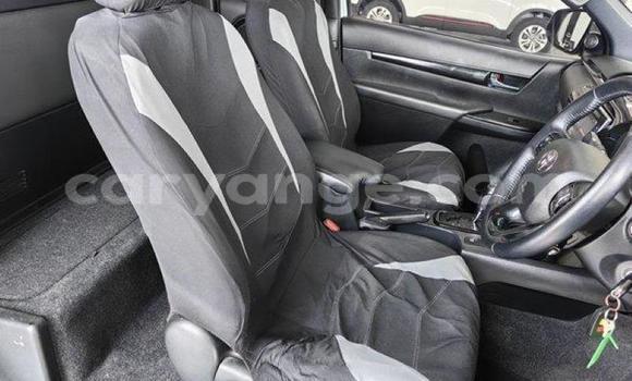 Buy Used Toyota Hilux Silver Car in Karasburg in Karas Buy Used Toyota Hilux Silver Car in Karasburg in Karas