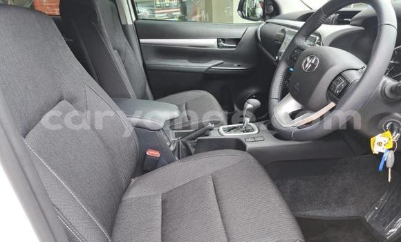 Acheter Occasion Voiture Toyota Hilux Blanc à Karasburg, Karas Acheter Occasion Voiture Toyota Hilux Blanc à Karasburg, Karas