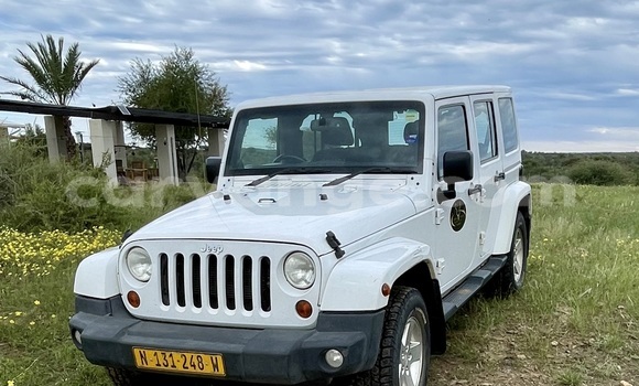 Acheter Occasion Voiture Jeep Wrangler Blanc à Windhoek, Namibie Acheter Occasion Voiture Jeep Wrangler Blanc à Windhoek, Namibie
