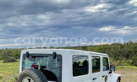 Acheter Occasion Voiture Jeep Wrangler Blanc à Windhoek, Namibie Acheter Occasion Voiture Jeep Wrangler Blanc à Windhoek, Namibie