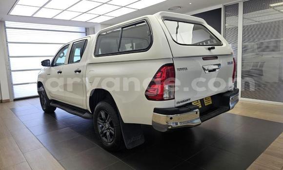 Buy Used Toyota Hilux White Car in Gobabis in Omaheke Buy Used Toyota Hilux White Car in Gobabis in Omaheke