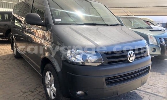 Buy Used Volkswagen Caravelle Silver Car in Windhoek in Namibia Buy Used Volkswagen Caravelle Silver Car in Windhoek in Namibia