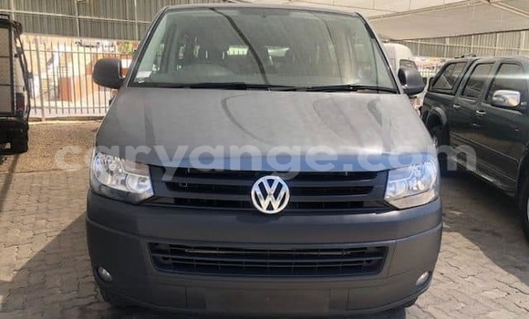 Buy Used Volkswagen Caravelle Silver Car in Windhoek in Namibia Buy Used Volkswagen Caravelle Silver Car in Windhoek in Namibia