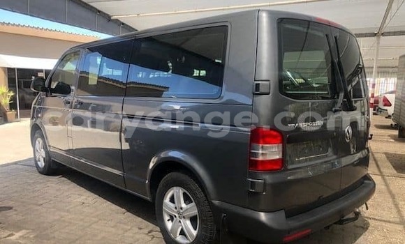 Buy Used Volkswagen Caravelle Silver Car in Windhoek in Namibia Buy Used Volkswagen Caravelle Silver Car in Windhoek in Namibia
