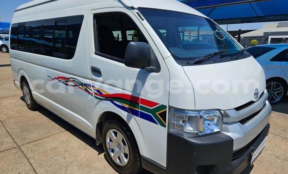 Acheter Occasion Voiture Toyota Hi Ace Blanc à Windhoek, Namibie