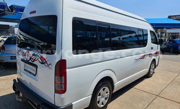 Buy Used Toyota Hi Ace White Car in Windhoek in Namibia Buy Used Toyota Hi Ace White Car in Windhoek in Namibia