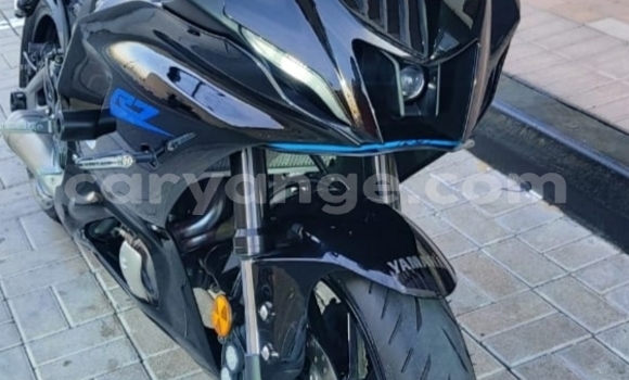 Buy Used Yamaha YZF Black Bike in Windhoek in Namibia