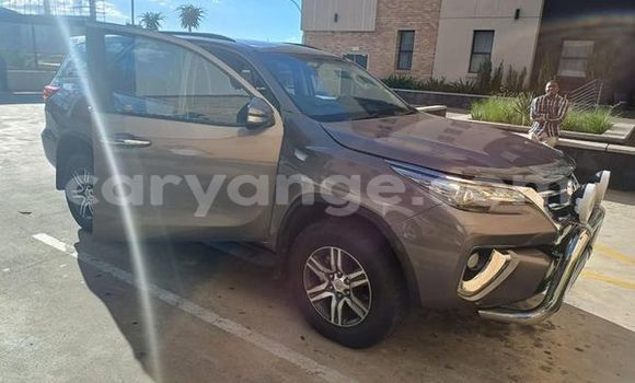 Buy Used Toyota WiLL Other Car in Windhoek in Namibia Buy Used Toyota WiLL Other Car in Windhoek in Namibia