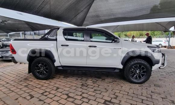 Buy Used Toyota Hilux White Car in Windhoek in Namibia Buy Used Toyota Hilux White Car in Windhoek in Namibia