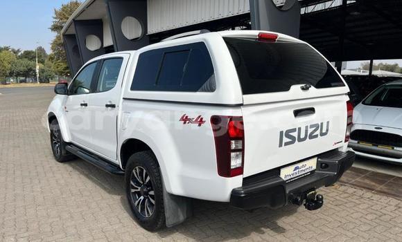 Buy Used Isuzu D–MAX White Car in Windhoek in Namibia Buy Used Isuzu D–MAX White Car in Windhoek in Namibia