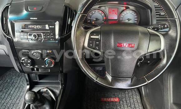 Buy Used Isuzu D–MAX White Car in Windhoek in Namibia Buy Used Isuzu D–MAX White Car in Windhoek in Namibia