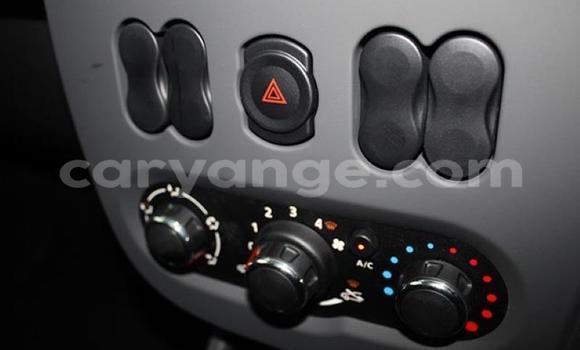 Buy Used Nissan NP 300 White Car in Gobabis in Omaheke Buy Used Nissan NP 300 White Car in Gobabis in Omaheke