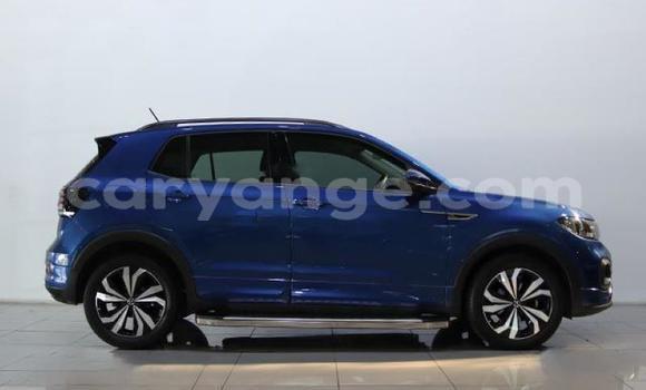Buy Used Volkswagen T-Roc Blue Car in Gobabis in Omaheke Buy Used Volkswagen T-Roc Blue Car in Gobabis in Omaheke