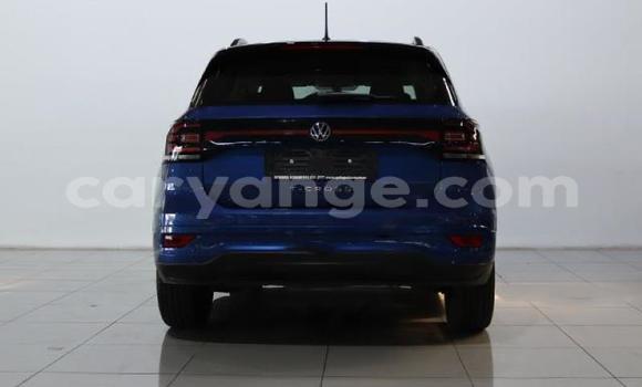 Buy Used Volkswagen T-Roc Blue Car in Gobabis in Omaheke Buy Used Volkswagen T-Roc Blue Car in Gobabis in Omaheke