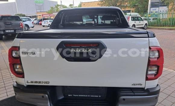 Acheter Occasion Voiture Toyota Hilux Blanc à Gobabis, Omaheke Acheter Occasion Voiture Toyota Hilux Blanc à Gobabis, Omaheke