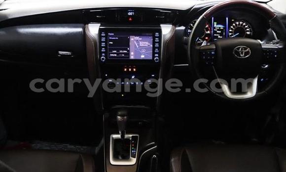 Acheter Occasion Voiture Toyota Fortuner Blanc à Gobabis, Omaheke Acheter Occasion Voiture Toyota Fortuner Blanc à Gobabis, Omaheke