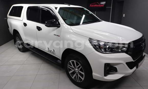 Buy Used Toyota Hilux White Car in Windhoek in Namibia