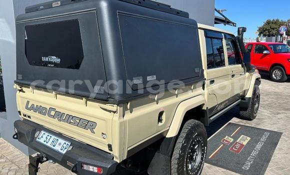 Buy Used Toyota Land Cruiser Beige Car in Windhoek in Namibia Buy Used Toyota Land Cruiser Beige Car in Windhoek in Namibia