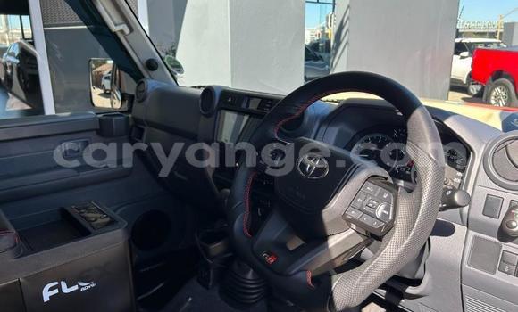 Buy Used Toyota Land Cruiser Beige Car in Windhoek in Namibia Buy Used Toyota Land Cruiser Beige Car in Windhoek in Namibia