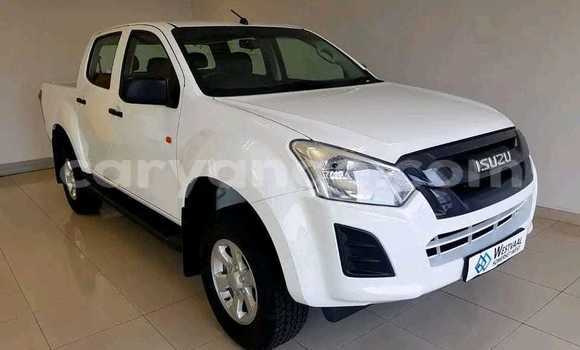 Buy Used Isuzu D–MAX White Car in Windhoek in Namibia Buy Used Isuzu D–MAX White Car in Windhoek in Namibia