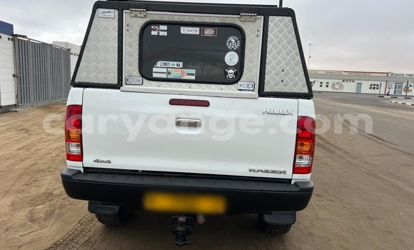 Acheter Occasion Voiture Toyota Hilux Blanc à Walvis Bay, Namibie Acheter Occasion Voiture Toyota Hilux Blanc à Walvis Bay, Namibie