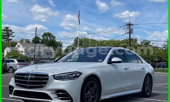 Buy Used Mercedes-Benz S–Class White Car in Aranos in Hardap